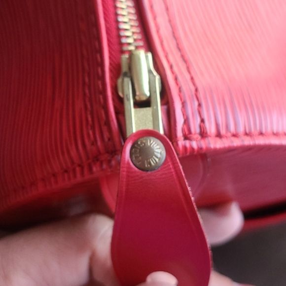 Louisvuitton hand bag - Picture 7 of 14